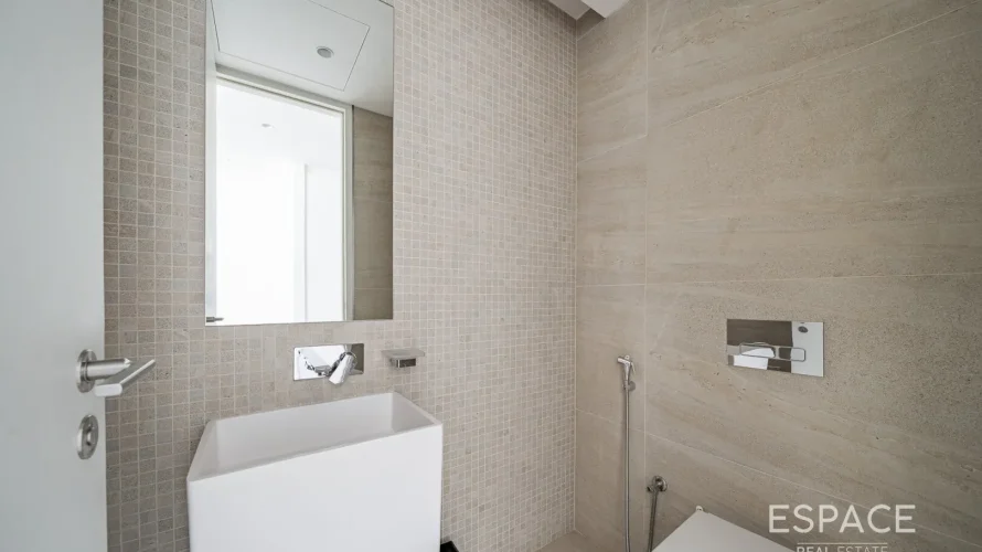 Apartamento de 2 dormitorios en Bluewaters, UAE No. 70 № 14