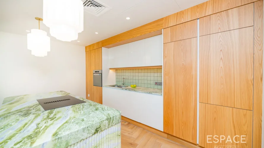 2 bedrooms apartment for sale , Bluewaters, Dubai, UAE No. 75 № 2